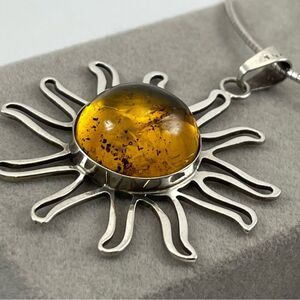 Stunning Unsigned 925 Sterling Silver Amber Sun Pendant Chain Boho Necklace